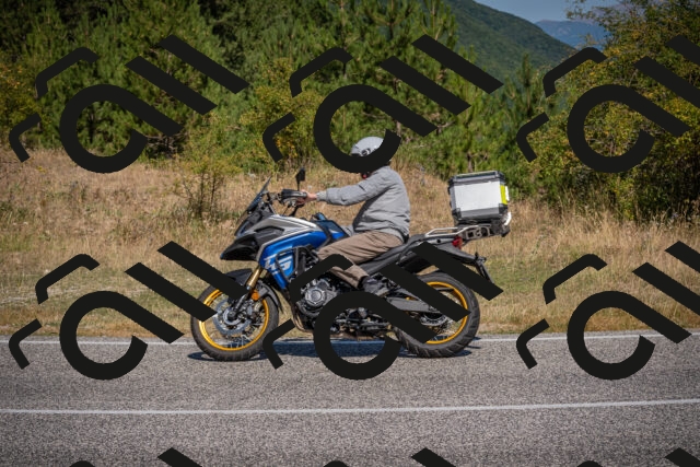 20250809104945-_5009927_am_