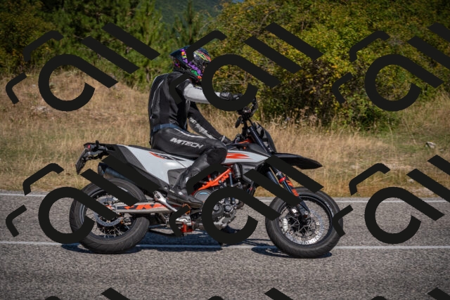 20250809105042-_5009941_am_