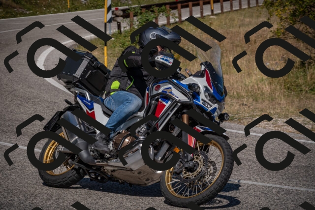 20250809105054-_5009951_am_