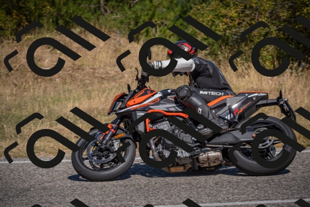 20250809105224-_5009962_am_