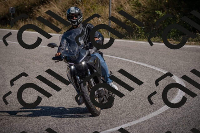 20250809105234-_5009964_am_