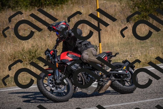 20250809105257-_5009973_am_