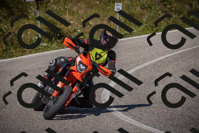 20250809105405-_5009981_am_