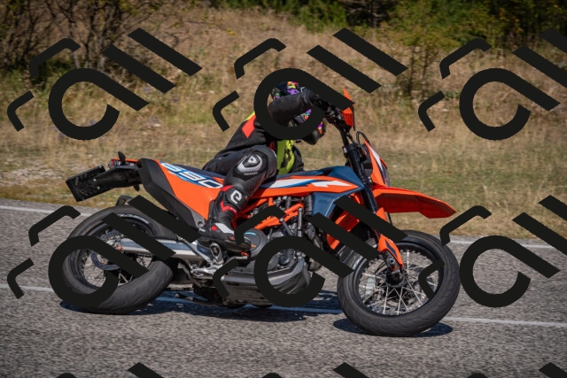 20250809105406-_5009982_am_