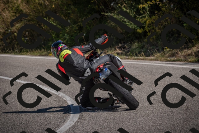 20250809105407-_5009984_am_