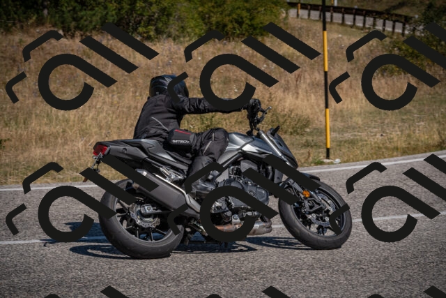 20250809105518-_5000005_am_