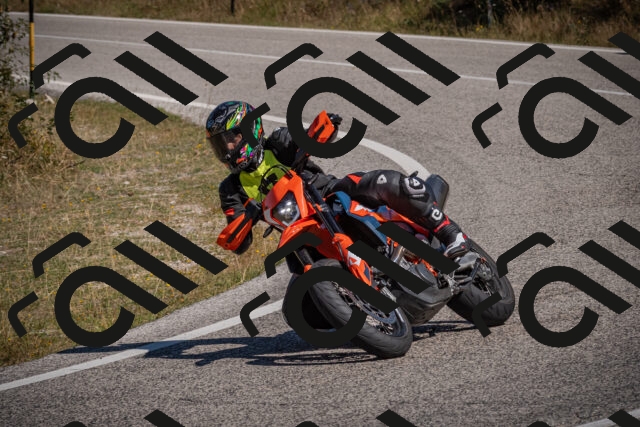 20250809105700-_5000027_am_