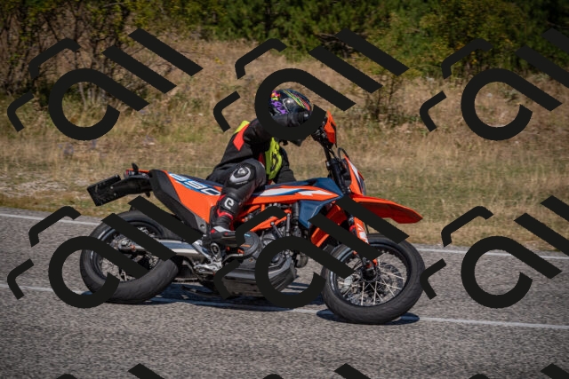 20250809105823-_5000035_am_