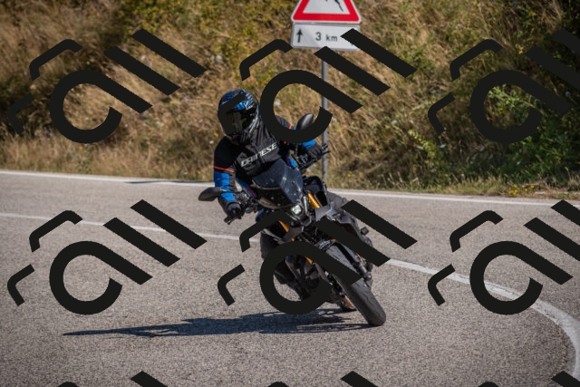 20250809105939-_5000057_am_