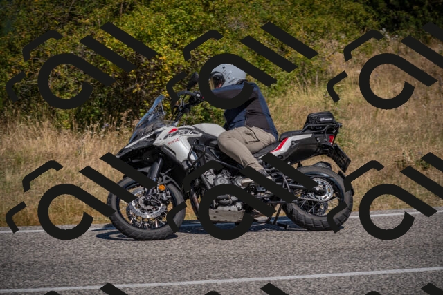 20250809105957-_5000063_am_