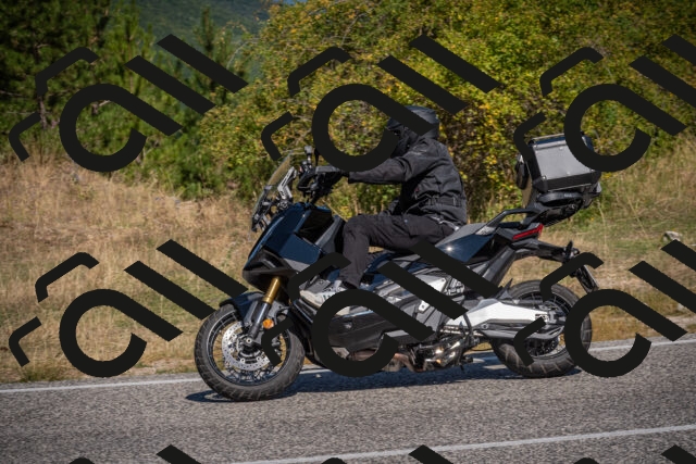 20250809110136-_5000088_am_