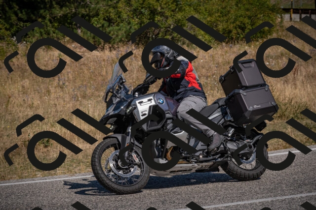 20250809110330-_5000114_am_