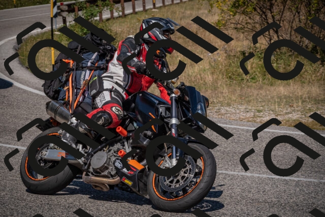 20250809110438-_5000130_am_