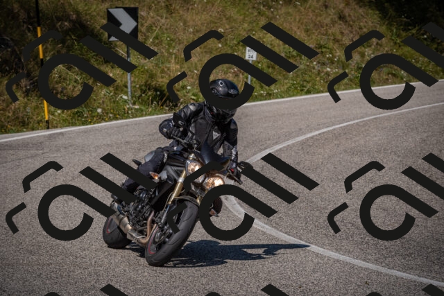 20250809111253-_5000178_am_