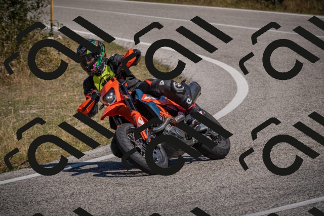 20250809112535-_5000254_am_