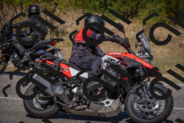 20250809112554-_5000259_am_