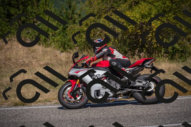 20250809112708-_5000267_am_