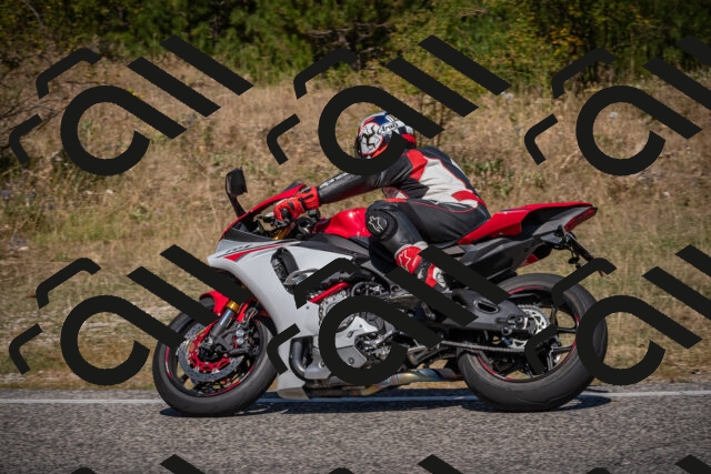 20250809112708-_5000268_am_