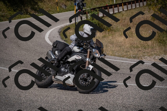 20250809112717-_5000270_am_