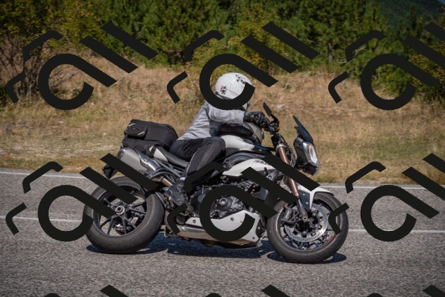 20250809112717-_5000271_am_