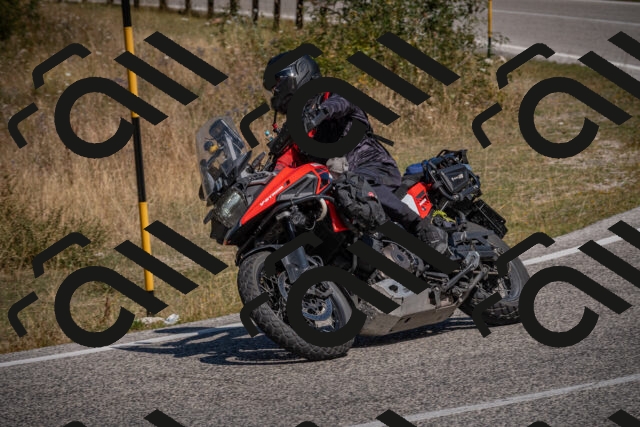 20250809112758-_5000278_am_