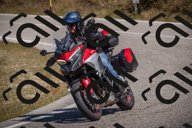 20250809112949-_5000289_am_