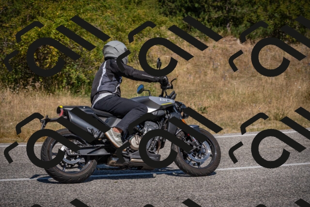 20250809113257-_5000320_am_