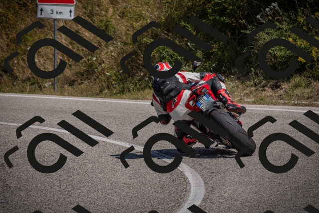 20250809113556-_5000337_am_