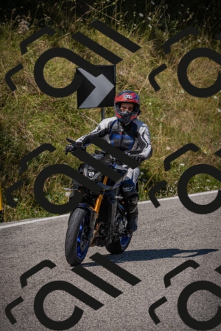 20250809113725-_5000348_am_