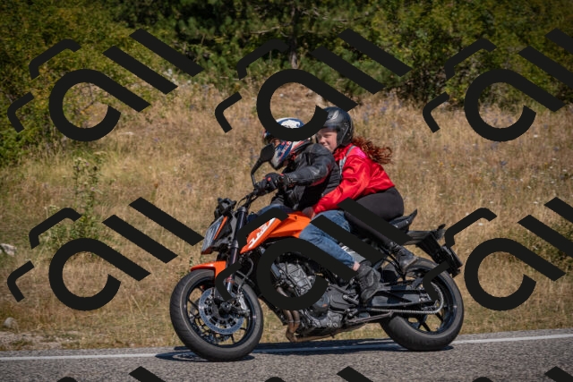 20250809113830-_5000361_am_