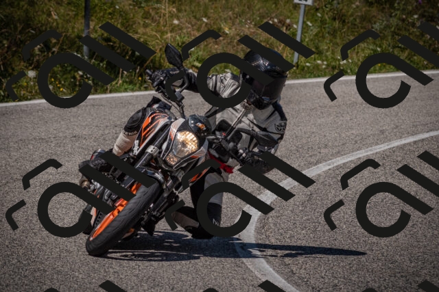 20250809113841-_5000367_am_