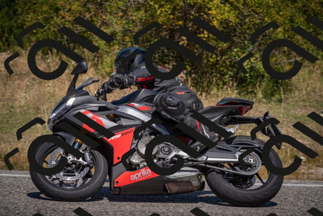 20250809113847-_5000374_am_