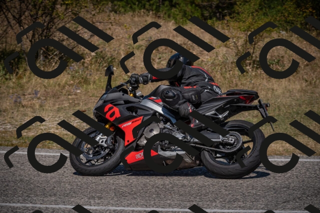 20250809113847-_5000375_am_