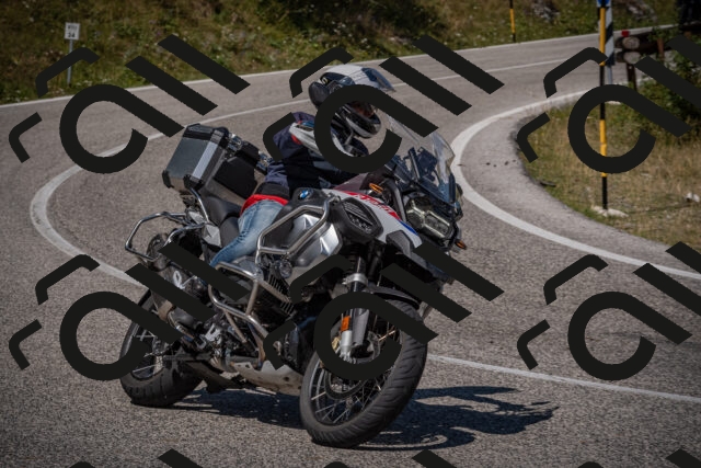 20250809114033-_5000385_am_