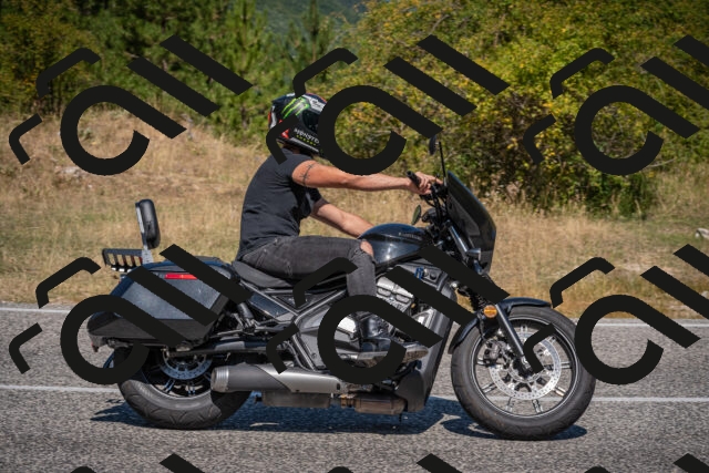 20250809114042-_5000396_am_