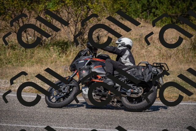 20250809114105-_5000407_am_