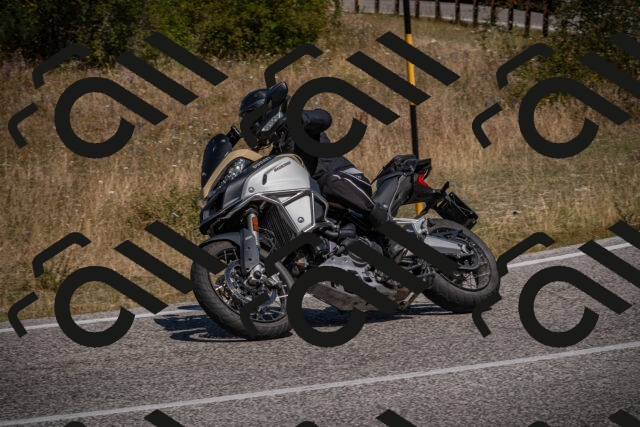 20250809114106-_5000408_am_