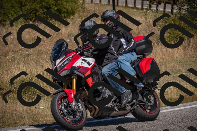 20250809114125-_5000417_am_