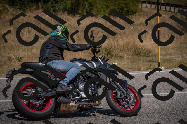 20250809114132-_5000424_am_