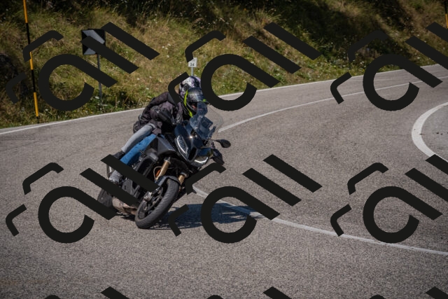 20250809114254-_5000453_am_