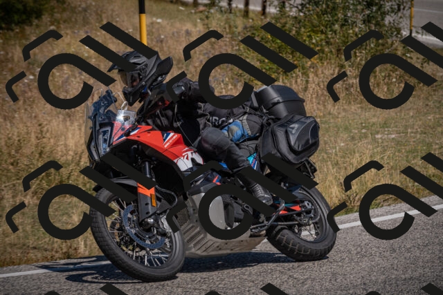 20250809114624-_5000486_am_