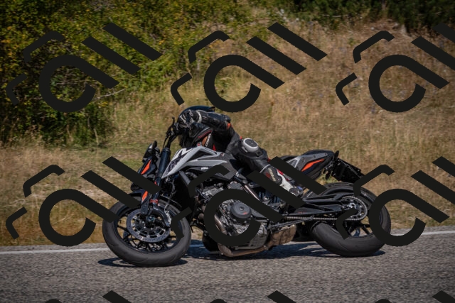 20250809114727-_5000496_am_