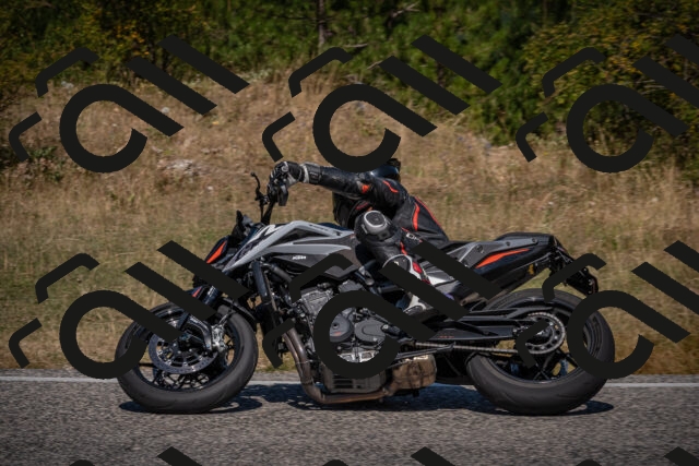 20250809114727-_5000497_am_