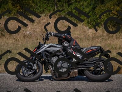 20250809114727-_5000497_am_