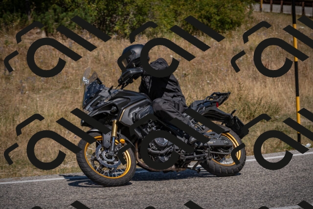 20250809114732-_5000501_am_