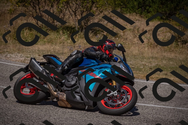 20250809114817-_5000506_am_