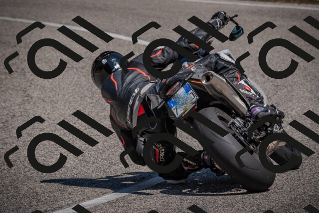 20250809115028-_5000536_am_