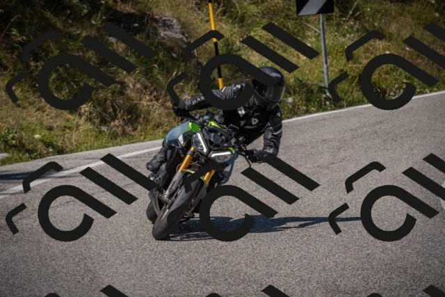 20250809115300-_5000557_am_