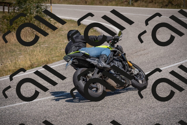 20250809115302-_5000561_am_