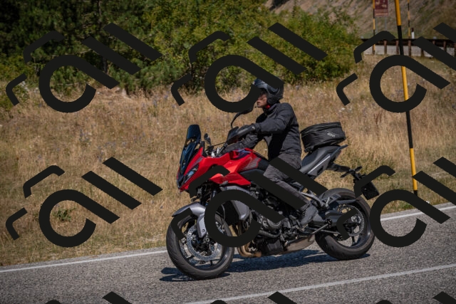 20250809115310-_5000563_am_